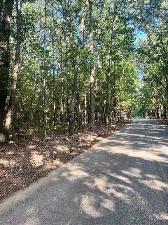 Beautiful land outside of the city limits. This is a great place to call home with no restrictions. Seller is willing to transfer the minerals to the new buyer with acceptable offer.