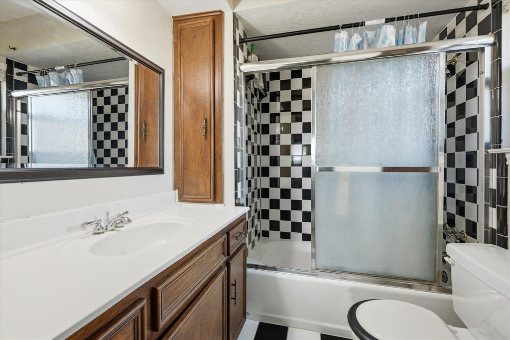 LAKE VISTA ESTATES - Residential