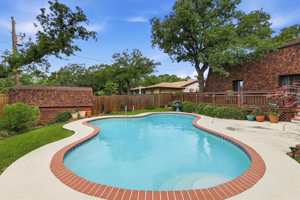 LAKE VISTA ESTATES - Residential