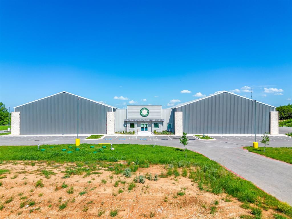 Corridor 51 Bus Center - Commercial Sale