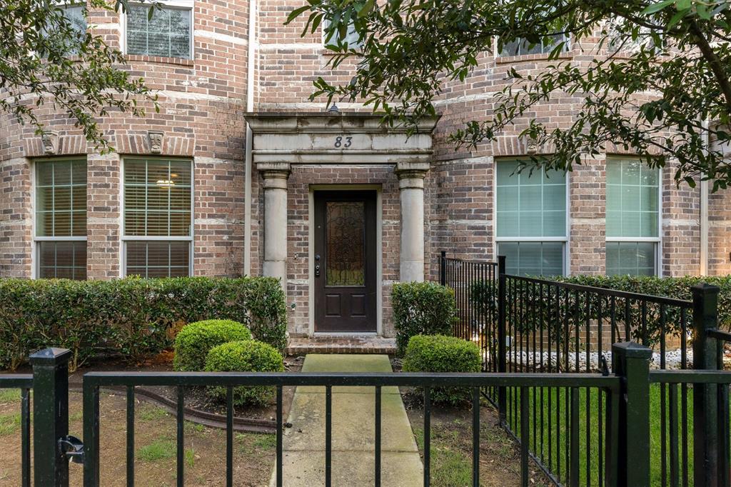 Brownstones At Vista Ridge Con - Residential