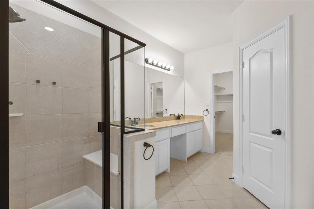 Brownstones At Vista Ridge Con - Residential