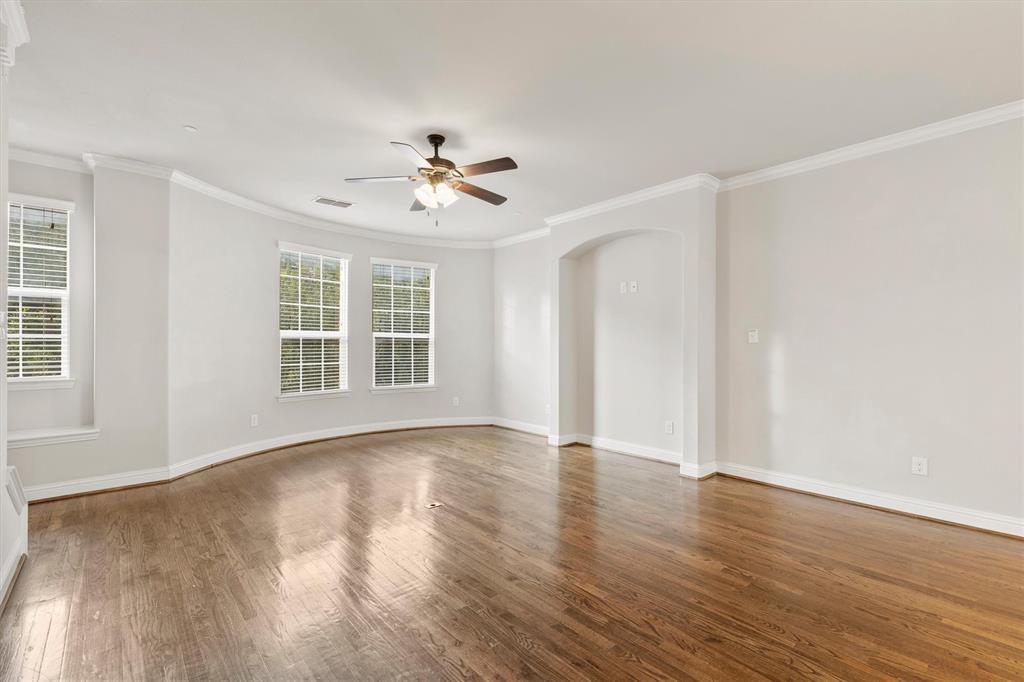 Brownstones At Vista Ridge Con - Residential