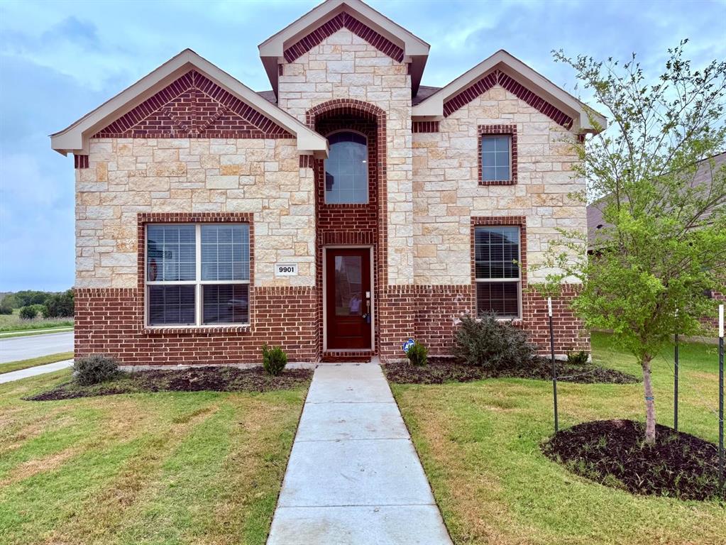 BETTER THAN BRAND NEW.CORNER LOT. POPULAR FLOOR PLAN SAN ANGELO. 4 BED 3 BATH. 2 STORY HIGH LIVING ROOM FOR NICE OPEN FEELING. 2 BED DOWN AND 2 UP TO ACCOMODATE BIG FAMILY. RING DOOR BELL , SMART LOCK . MODERN WHITE COUNTERS AND CABINETS. 2 CAR GARAGE. HUGE GAME ROOM FOR ENTERTAINING. NEW LVP FLOORING IN THE GAME ROOM, STAIRS AND ALL PASSAGES. NEW CARPET IN ALL TRHE BEDROOMS. NEW PAINT. EXCELLENT COMMUNITY WITH POOL AND PLAY AREA FOR KIDS.
ENJOY THIS LOVELY HOME. 
COMES WITH FRIDGE,WASHER DRYER, CAN POTENTIALLY BE LEASED FOR AROUND $2850 PER MONTH.