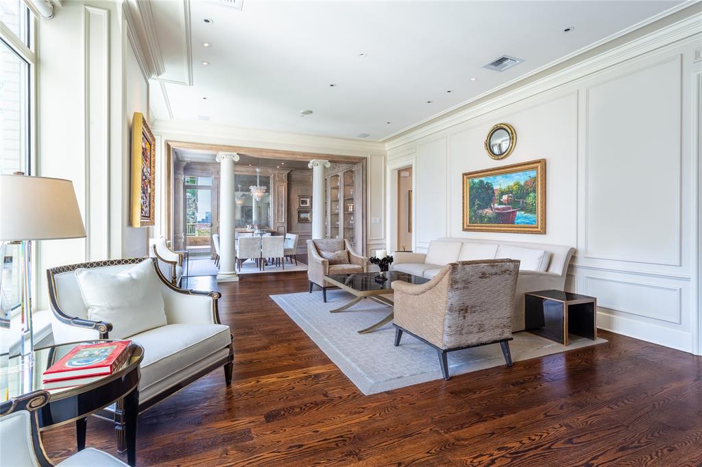 Ritz-Carlton Residences 1 - Residential