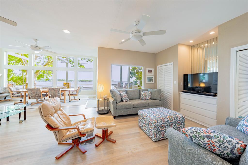 Westwood Beach 01 - Residential