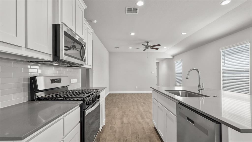 Monarch at the Meadows - Residential