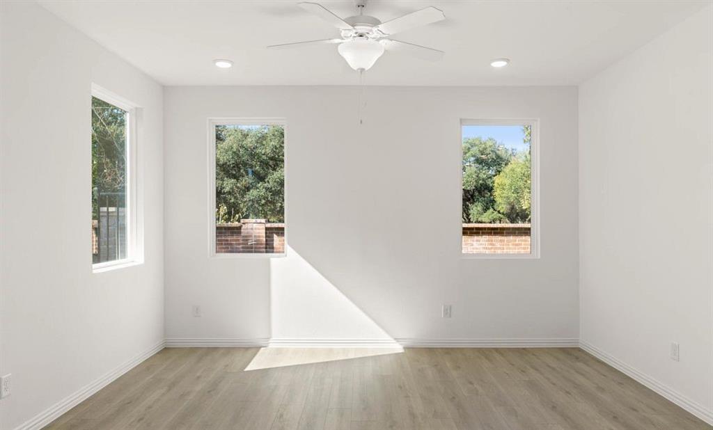 Sereno Oaks at Buckner Terrace - Residential