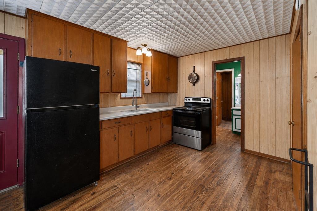 Cedarcrest Shores Estate - Residential