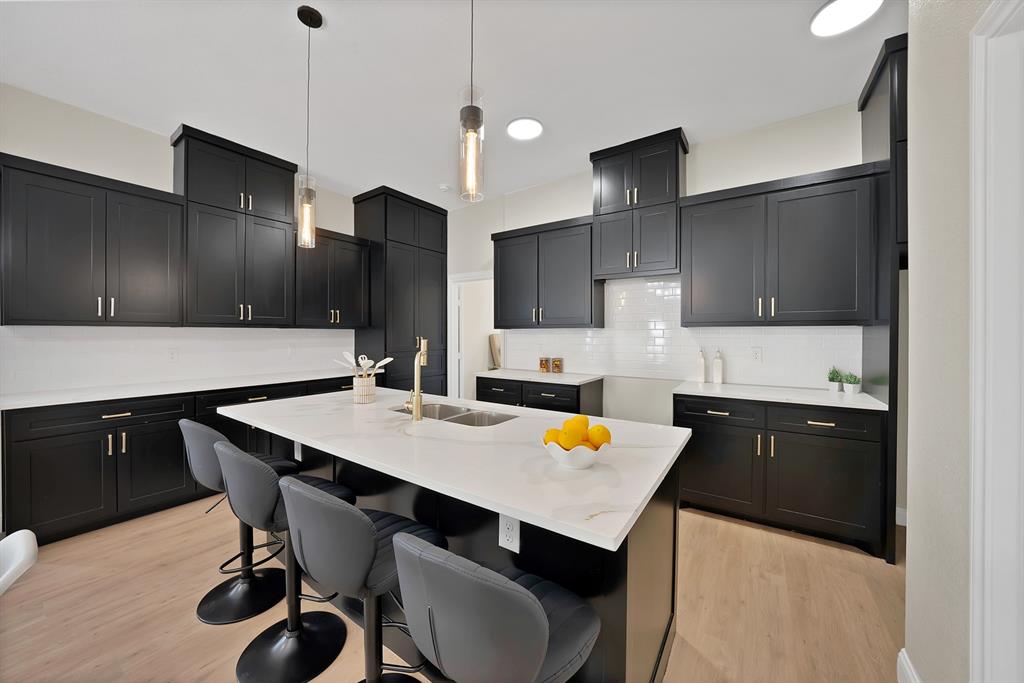 VICTORY HEIGHTS ADDITION - Residential Income