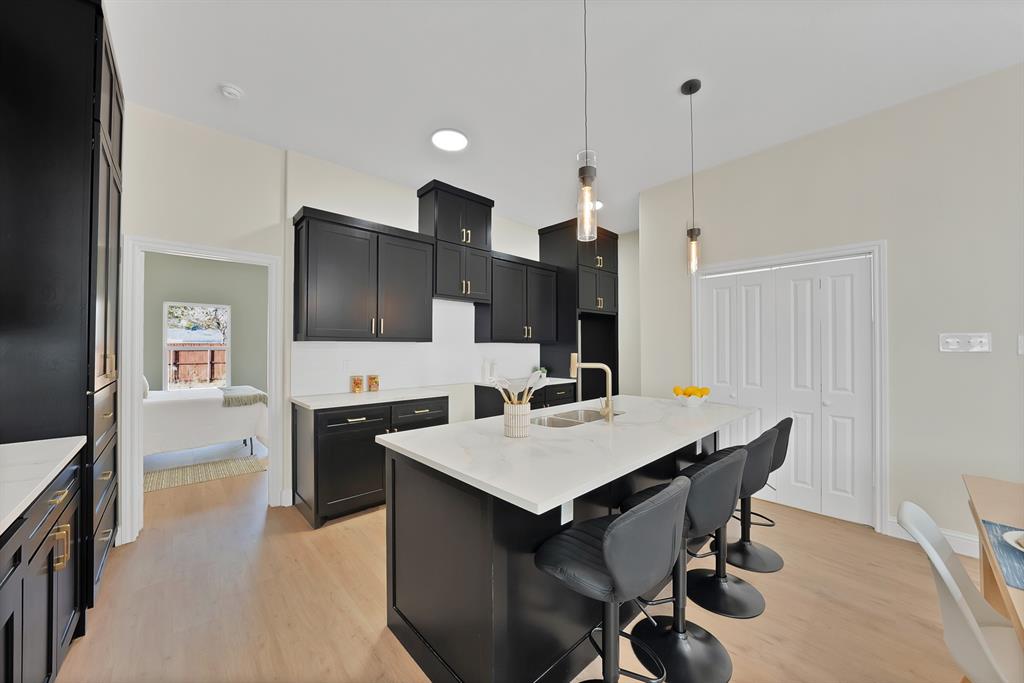 VICTORY HEIGHTS ADDITION - Residential Income