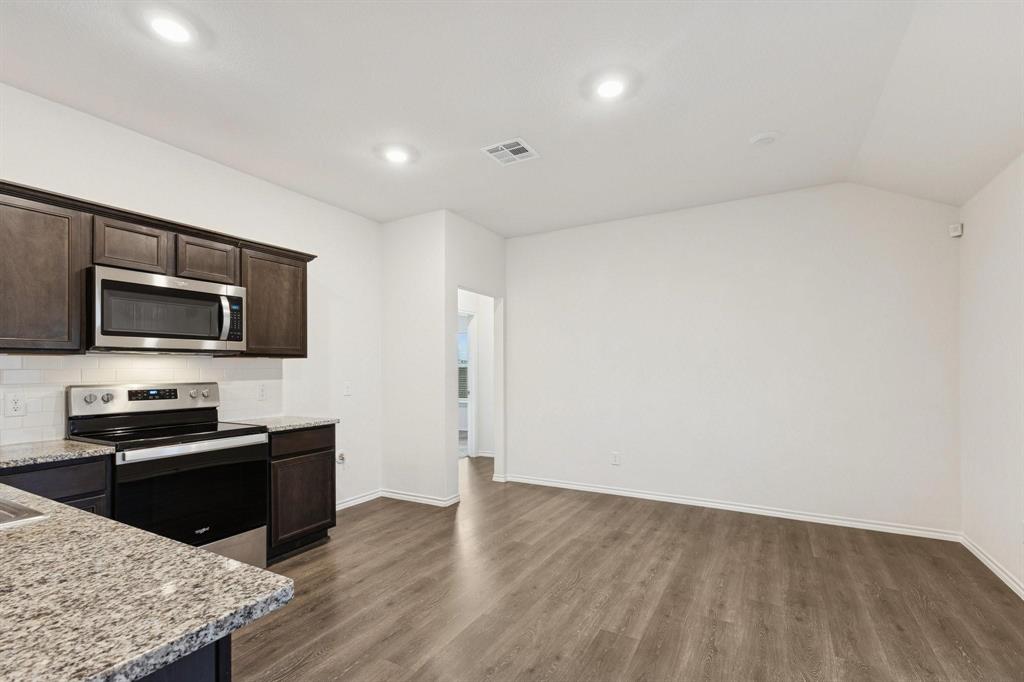 TRAVIS RANCH SOUTH FORNEY - Residential