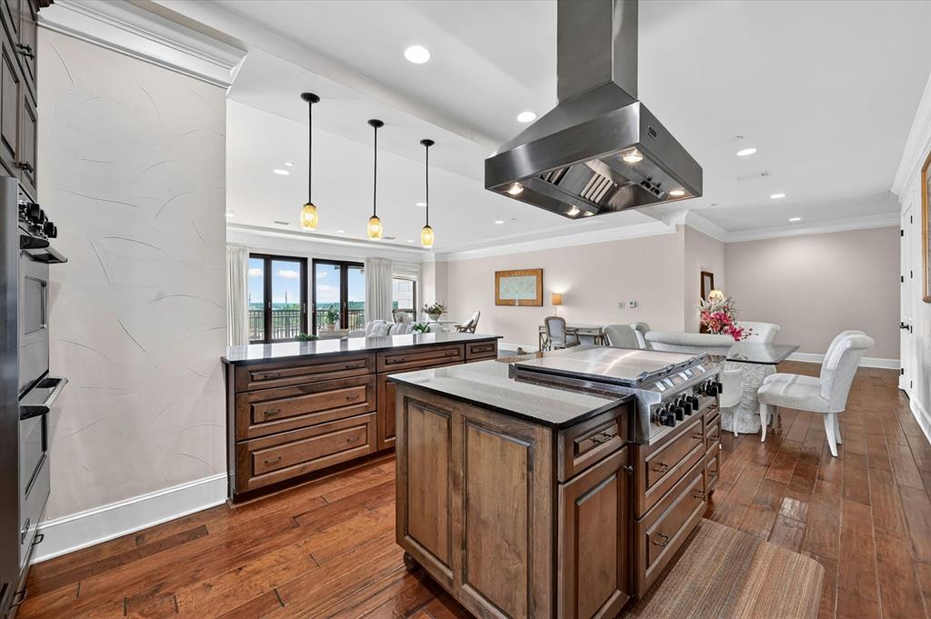 Villa De Leon Condo - Residential
