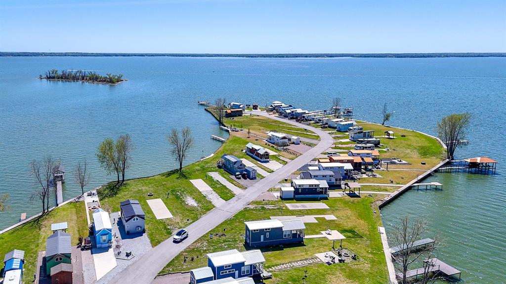 Peninsula Point - Land