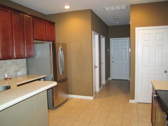 Suncreek Twnhms - Residential Lease