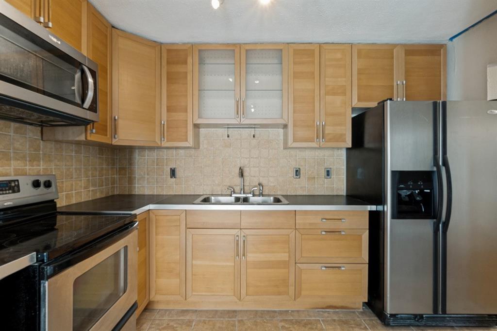 Prestonwood Green Condos - Residential