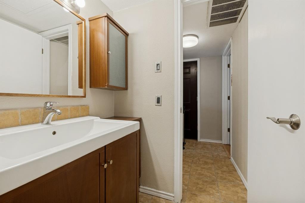 Prestonwood Green Condos - Residential