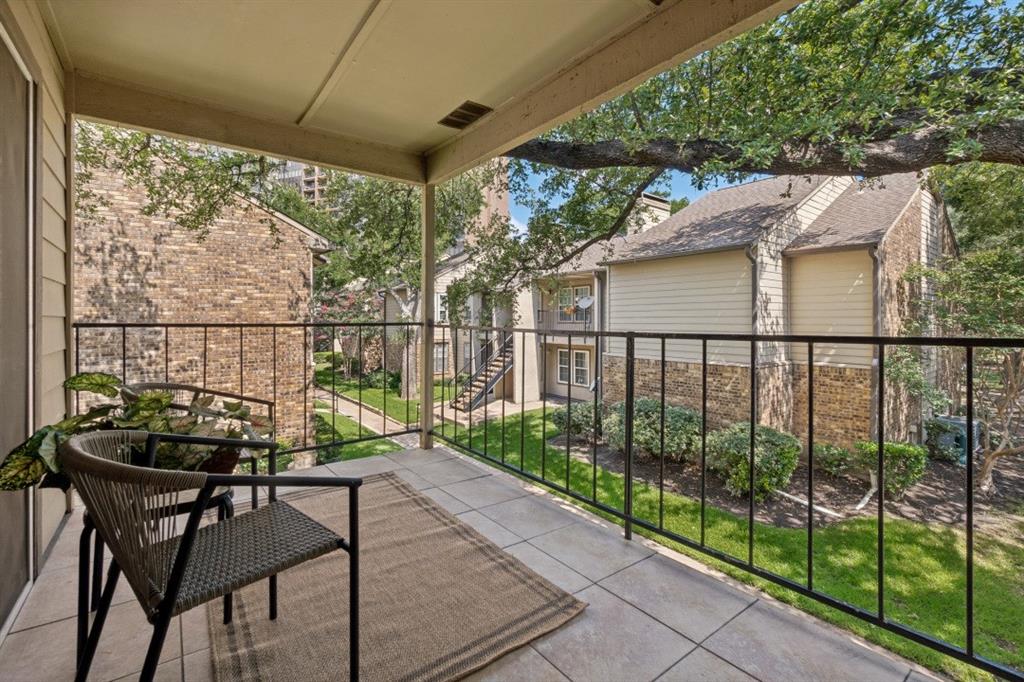 Prestonwood Green Condos - Residential