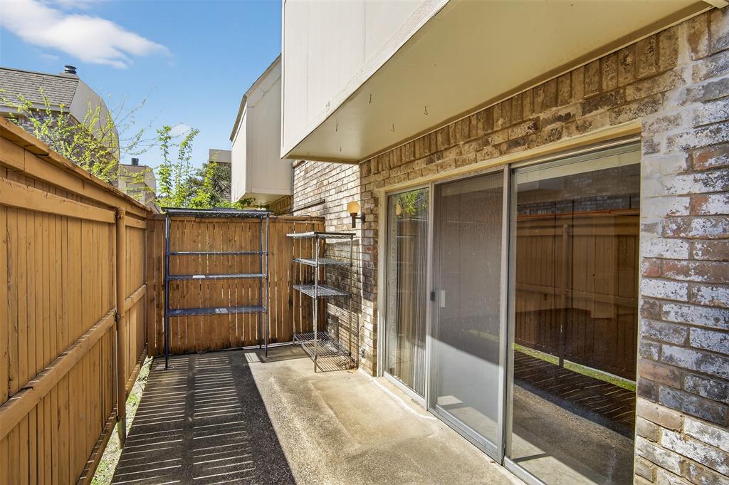 Richardson Life Style Twnhms - Residential