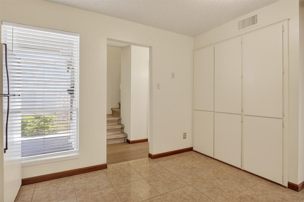 Richardson Life Style Twnhms - Residential