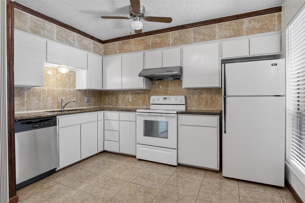 Richardson Life Style Twnhms - Residential