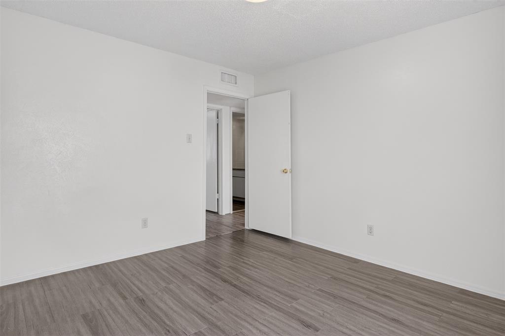 Richardson Life Style Twnhms - Residential