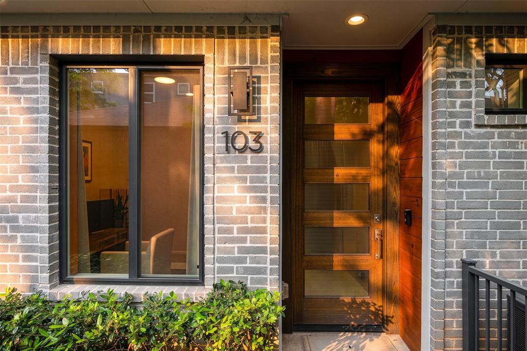 6004 Hudson Street Condos - Residential