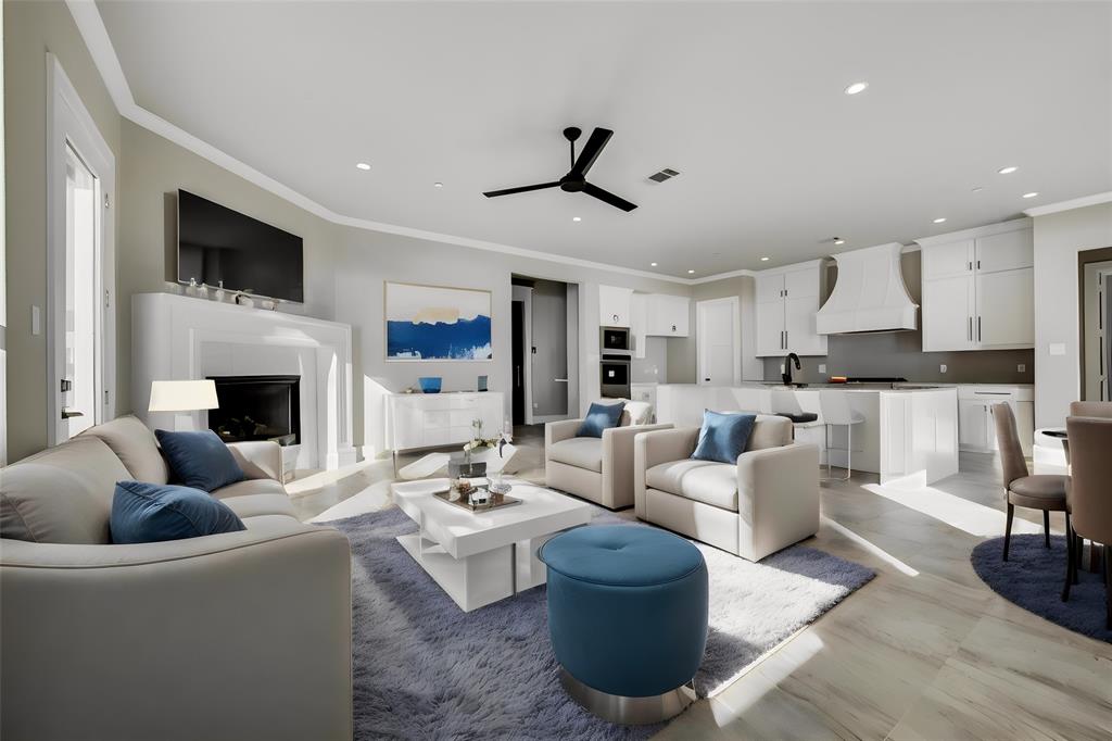 PECAN KNOLL - Residential