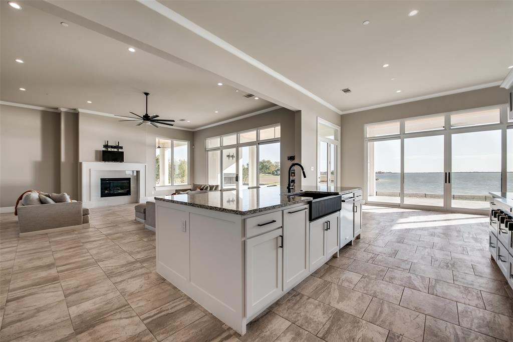 PECAN KNOLL - Residential
