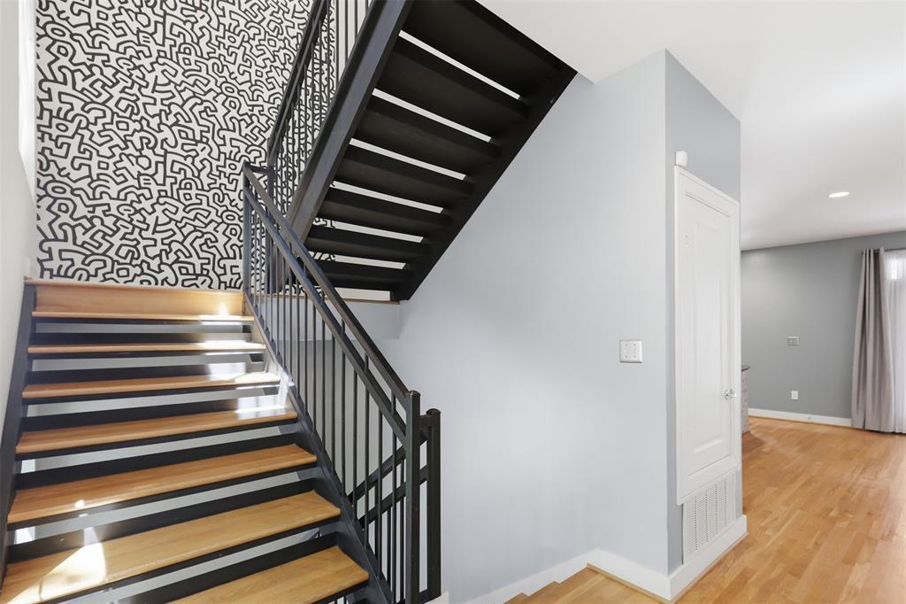 Solo Lofts At Perry Heights Condo - Residential