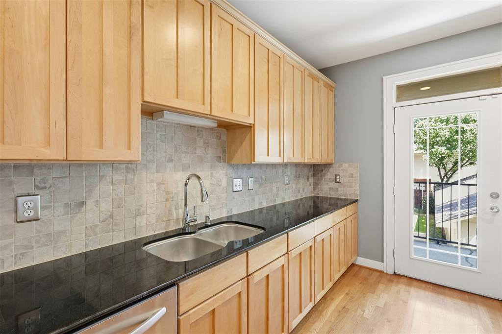 Solo Lofts At Perry Heights Condo - Residential