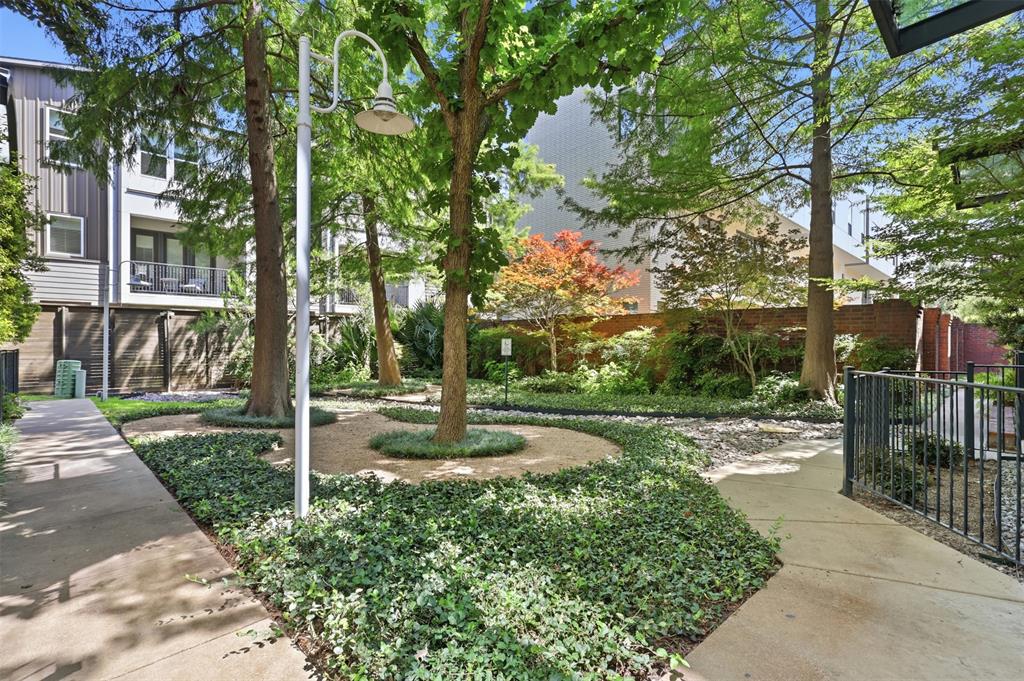 Solo Lofts At Perry Heights Condo - Residential