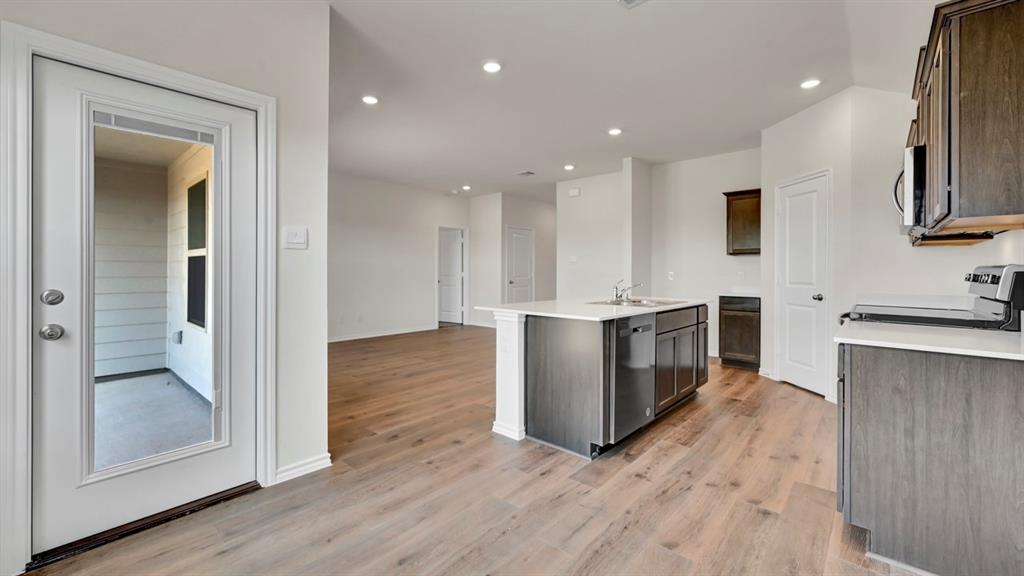 Riverfield - Residential