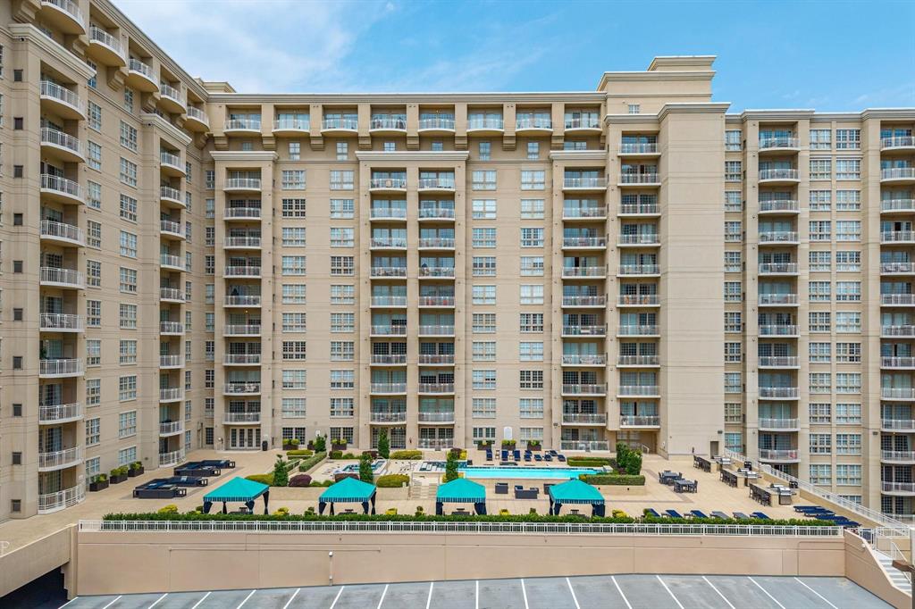 Renaissance-Turtle Crk Condos - Residential