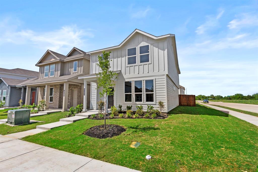5% lender incentive offered with the use of the seller’s in-house lender, Homeward Mortgage! Incentive may be used towards buyer closing costs and or rate buy-down, subject to lender approval and buyer qualification.
 The Nutmeg floorplan – This spacious two-story home offers a well-designed and versatile layout ideal for modern living. The main level features an open-concept design where the kitchen, dining area, and family room seamlessly connect, creating a comfortable and inviting space for both everyday living and entertaining. The kitchen is thoughtfully designed with ample cabinetry, generous counter space, and a layout that overlooks the main living areas, making it perfect for hosting and daily use. A convenient powder bath is located on the first floor for guests. Upstairs, the private owner’s suite provides a relaxing retreat complete with a spacious bedroom, en-suite bathroom, and a large walk-in closet. Three additional bedrooms are also located on the second floor, offering flexibility for family members, guests, or a dedicated home office. The upper-level layout enhances privacy while maximizing usable space. Natural light fills the home, creating a bright and welcoming atmosphere throughout. This home offers a great combination of space, functionality, and modern design in a growing and convenient location.