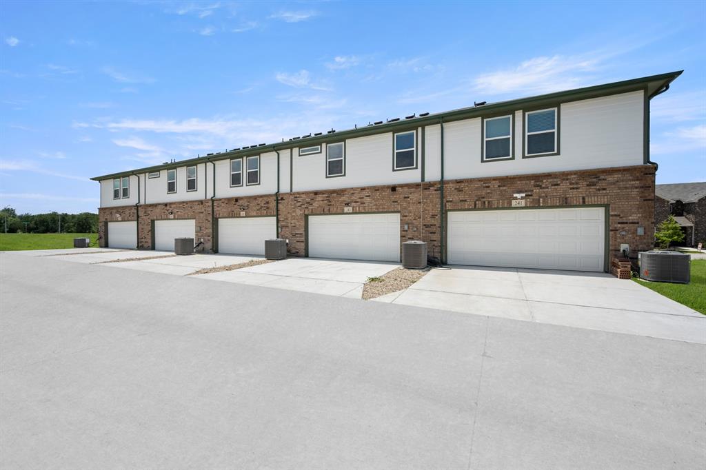 Mockingbird Estates Townhomes - Residential