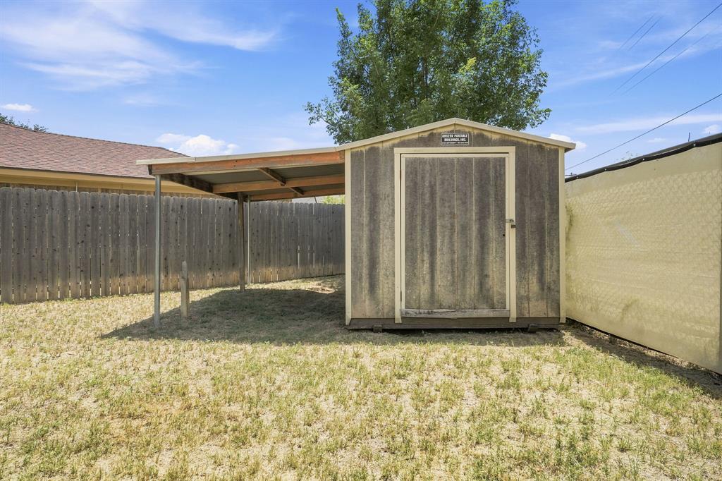 Button Willow Pkwy - Residential