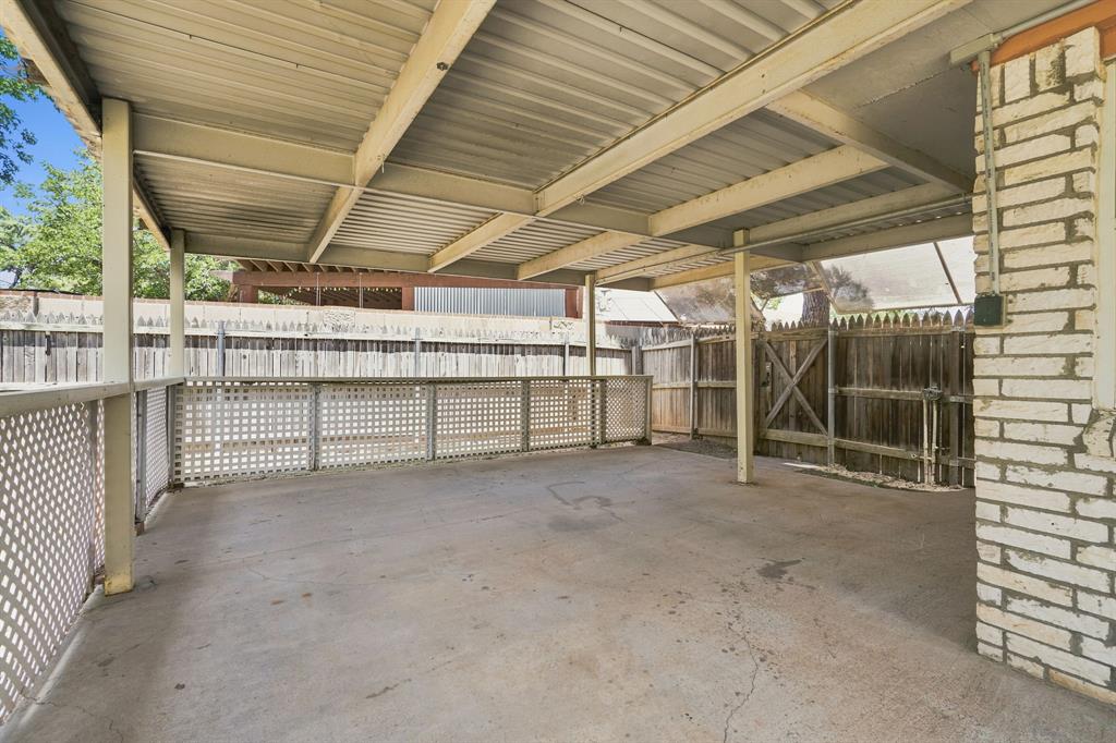 Button Willow Pkwy - Residential