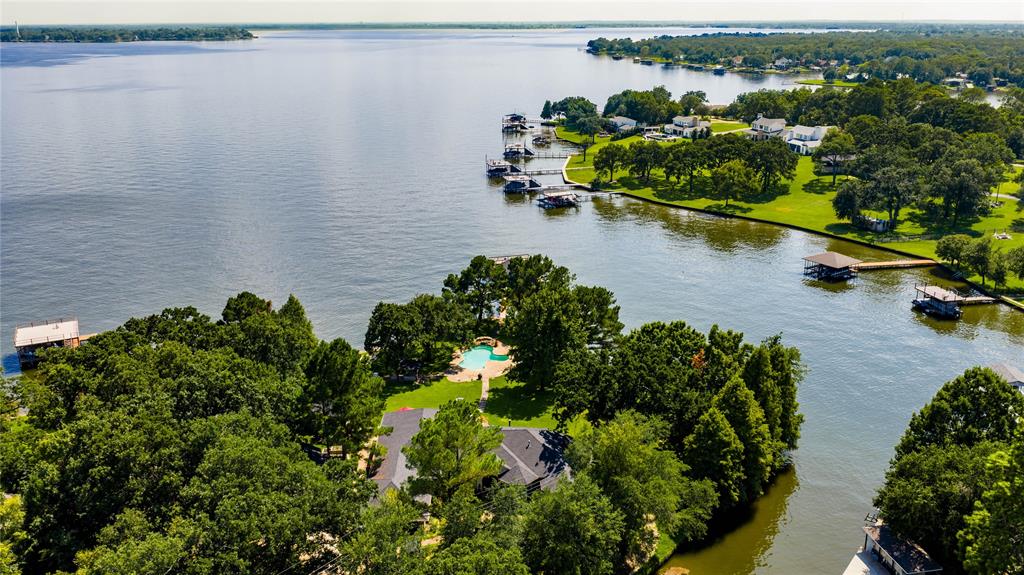 Bushwhacker Peninsula Sub - Residential