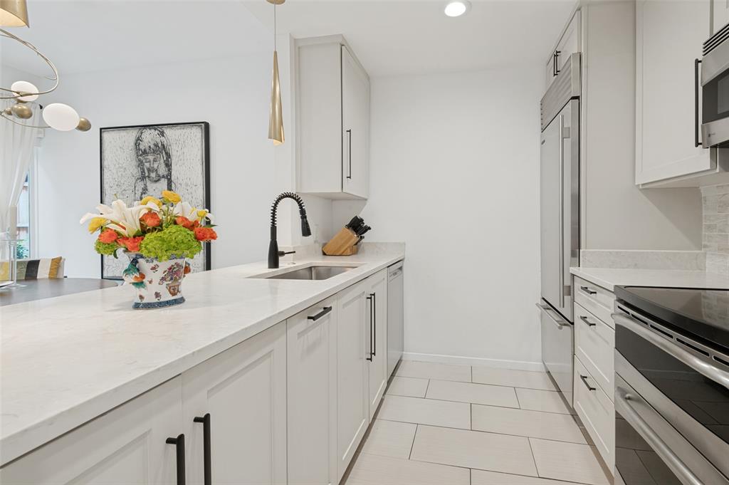 Welborn Street Condo - Residential