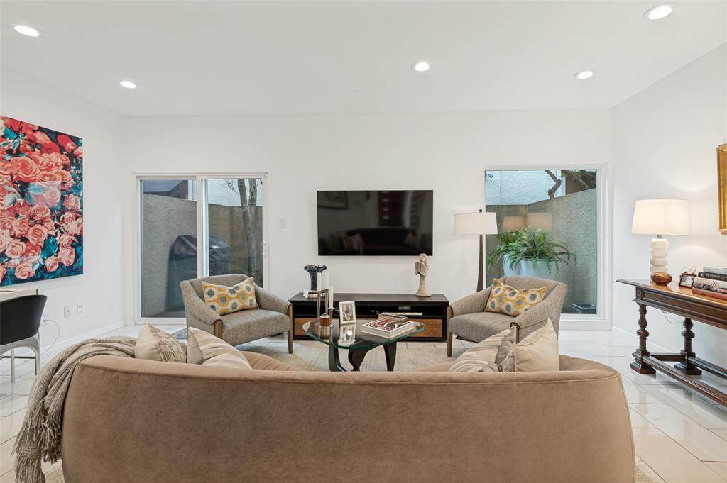 Welborn Street Condo - Residential