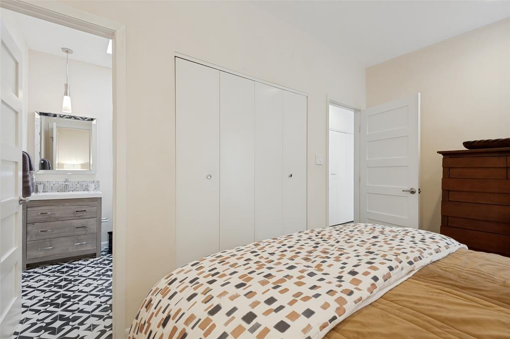 Welborn Street Condo - Residential