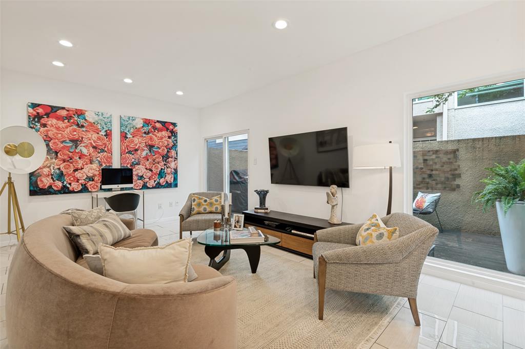 Welborn Street Condo - Residential