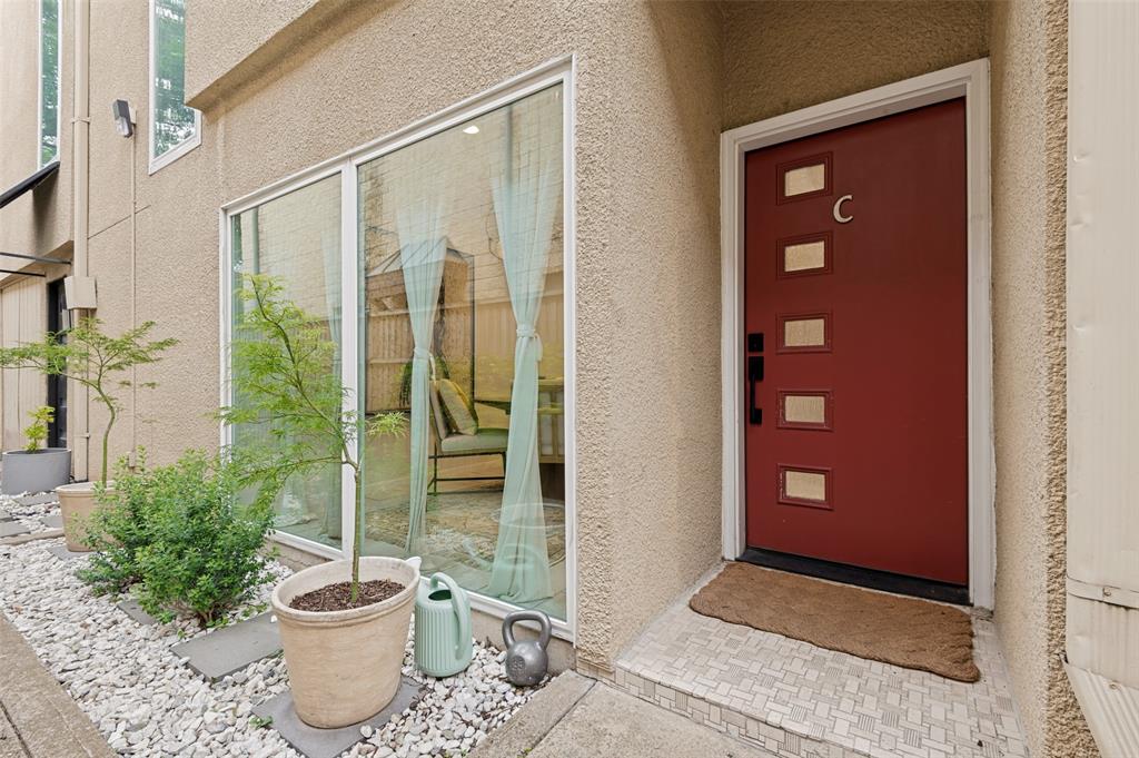 Welborn Street Condo - Residential
