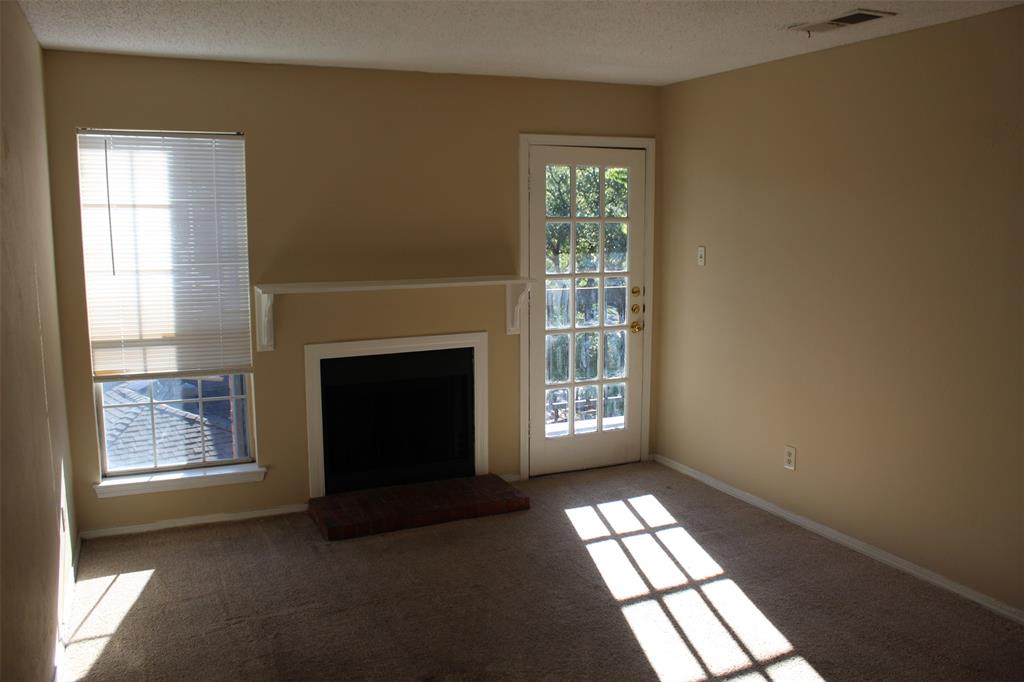 Cimarron Court Condo Ph 1 - Residential Lease