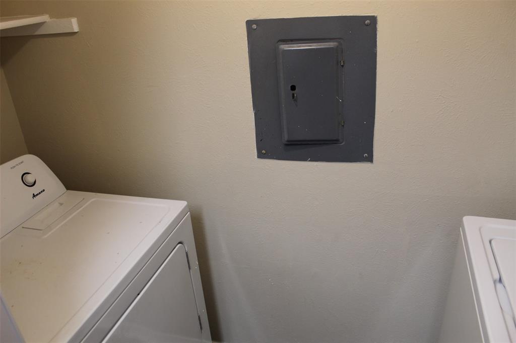 Cimarron Court Condo Ph 1 - Residential Lease