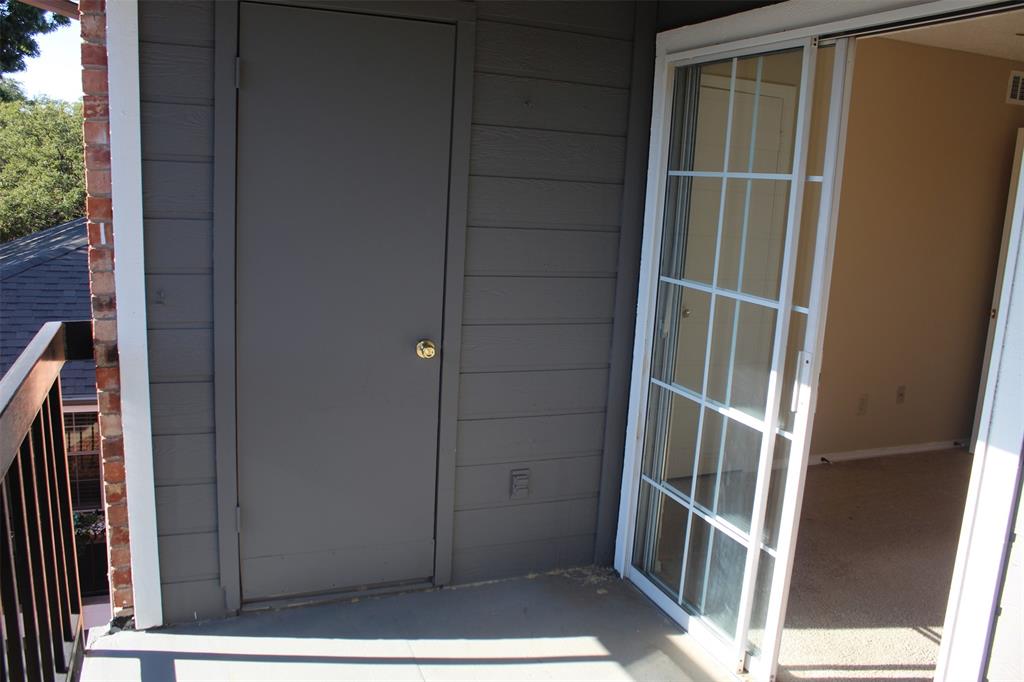 Cimarron Court Condo Ph 1 - Residential Lease