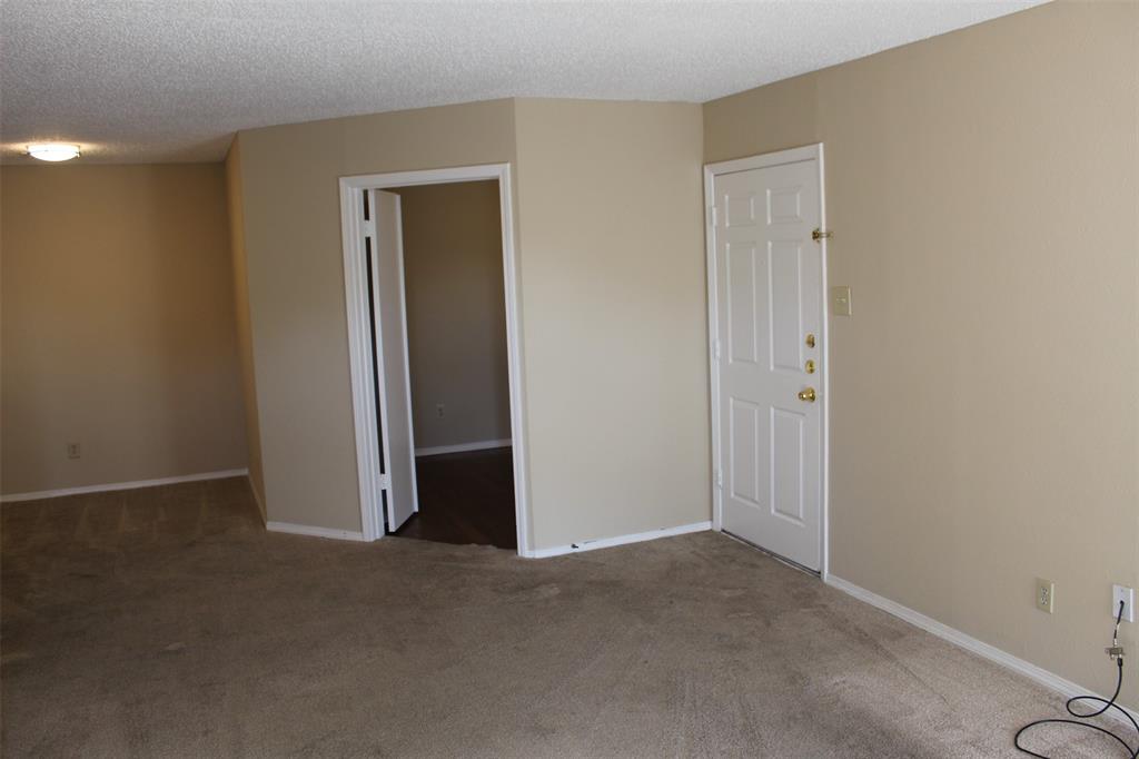 Cimarron Court Condo Ph 1 - Residential Lease