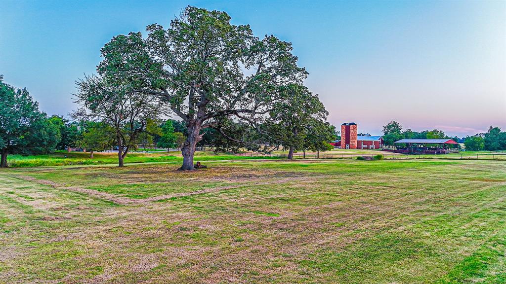 Corsicana - Land