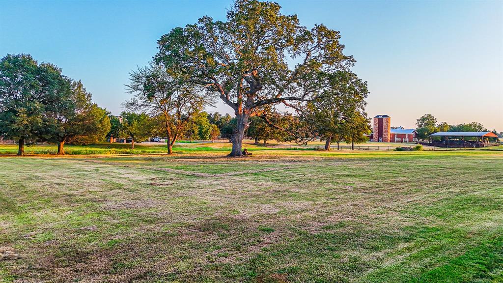 Corsicana - Land